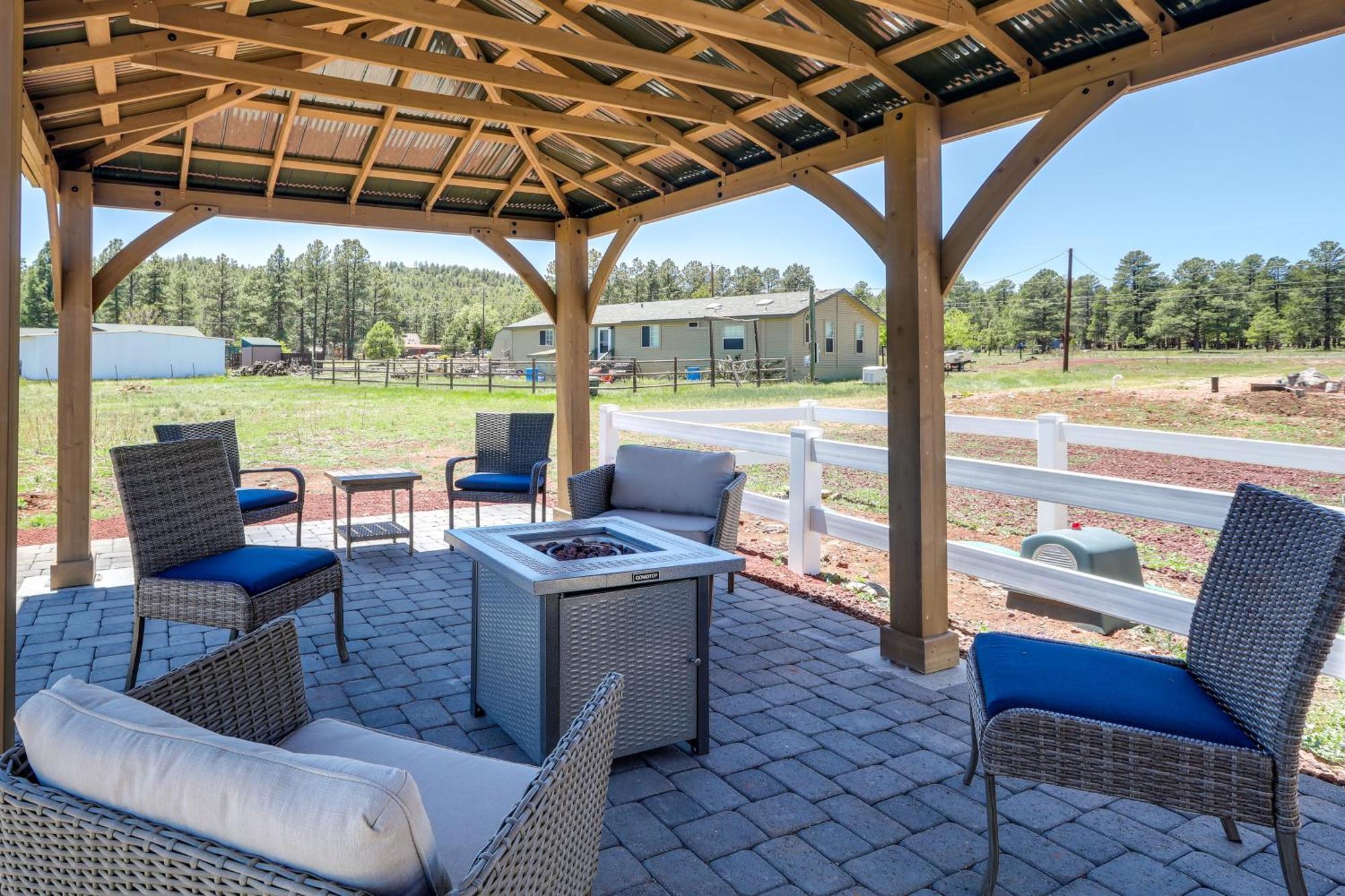Williams Home With Fire Pit And Mountain Views! Extérieur photo